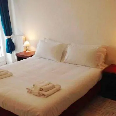 Urban In With Balcony And Garden Apartment Arma di Taggia